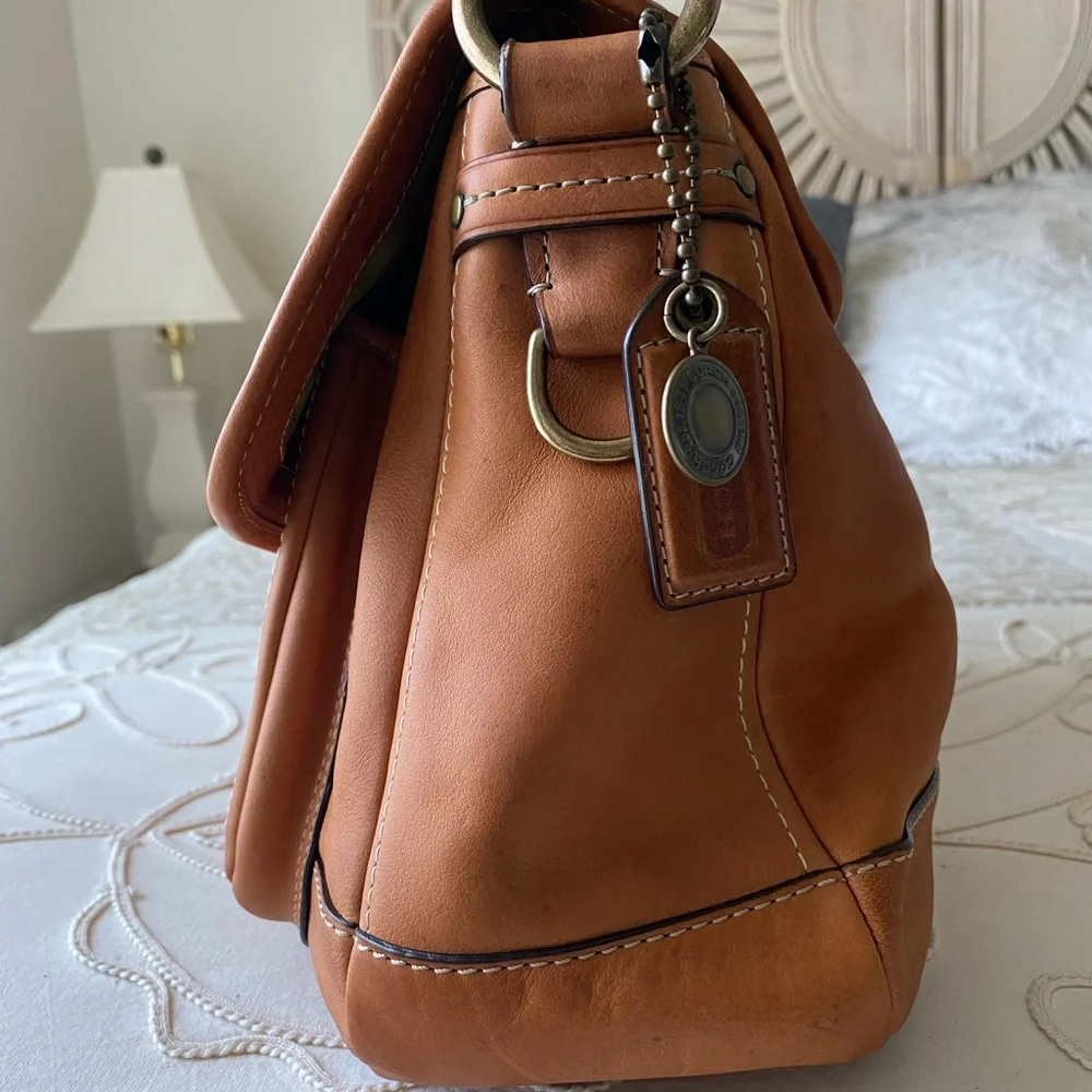 Coach Vintage Legacy Flap Bag - Picture 4 of 11